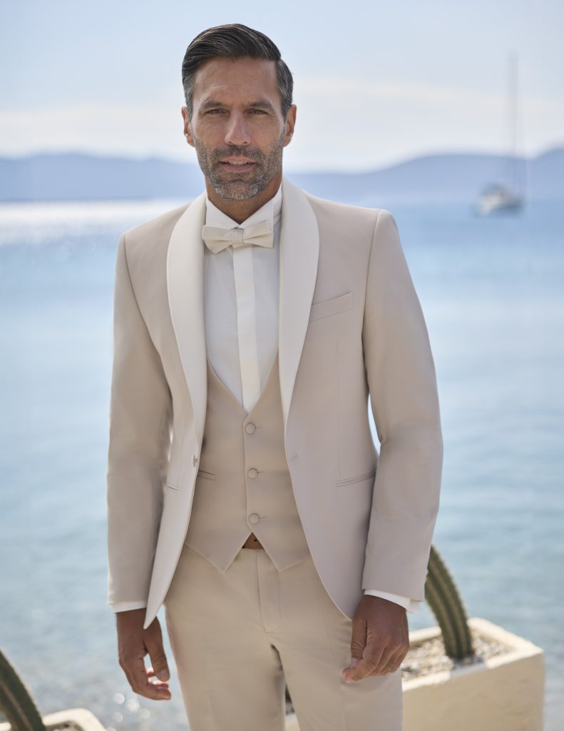 costume demi-mesure beige